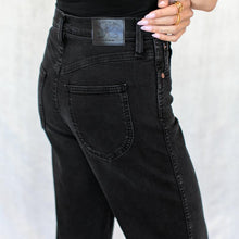 Load image into Gallery viewer, Treasure Straight in Onyx Wash 2 - PARK STORY