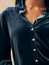 Load image into Gallery viewer, Stretch Silk Velvet Genevieve Shirt in Navy - PARK STORY