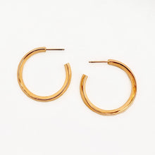Load image into Gallery viewer, Heart Hoop Earrings - PARK STORY