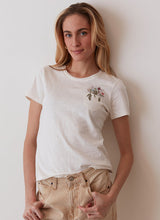 Load image into Gallery viewer, Bouquet Tee - PARK STORY