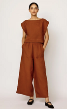 Load image into Gallery viewer, Everyday Crop Pants in Amber - PARK STORY