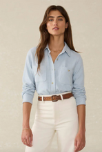Load image into Gallery viewer, Legend Sweater Shirt in Ice Blue Twill - PARK STORY