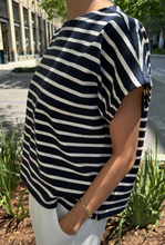 Load image into Gallery viewer, Manon Tee in Navy - PARK STORY