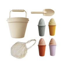 Load image into Gallery viewer, Classic Retro Silicone Ice Cream Beach Set - PARK STORY