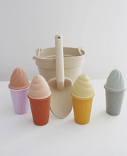 Load image into Gallery viewer, Classic Retro Silicone Ice Cream Beach Set - PARK STORY