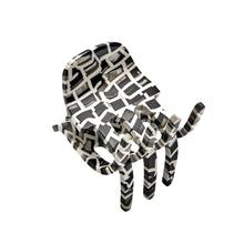 Load image into Gallery viewer, Mini Claw - PARK STORY