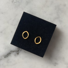 Load image into Gallery viewer, Eye Outline Earrings - PARK STORY
