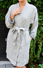 Load image into Gallery viewer, Spa Robe - PARK STORY