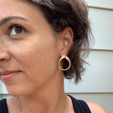 Load image into Gallery viewer, Drip Earrings - PARK STORY