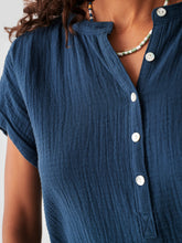 Load image into Gallery viewer, Dream Cotton Gauze Desmond Top in Navy - PARK STORY