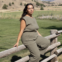 Load image into Gallery viewer, Everyday Crop Pants in Sagebrush - PARK STORY