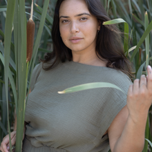 Load image into Gallery viewer, Everyday Top in Sagebrush - PARK STORY