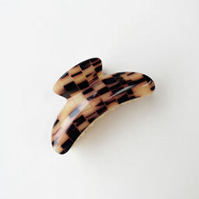 Load image into Gallery viewer, Grande Claw - PARK STORY