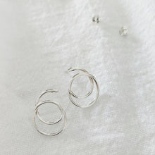 Load image into Gallery viewer, Lyra Posts - PARK STORY