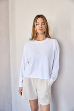 Load image into Gallery viewer, Organic Long Sleeve Boxy Tee in Olive - PARK STORY
