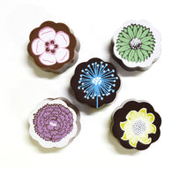 Load image into Gallery viewer, Flower Chocolates (5 piece box)
