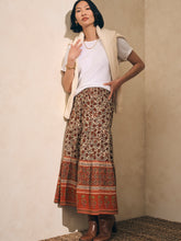 Load image into Gallery viewer, Harlow Skirt in Umber Folly Floral
