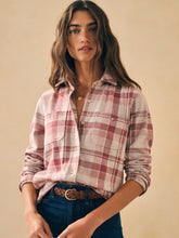 Load image into Gallery viewer, Legend Sweater Shirt in Amelia Plaid
