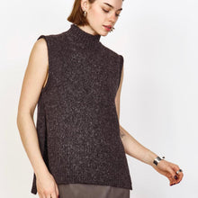 Load image into Gallery viewer, Aspen Sweater Vest in Charcoal - PARK STORY
