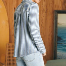 Load image into Gallery viewer, Legend Sweater Shirt in Navy Blazer Stripe
