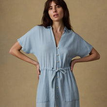 Load image into Gallery viewer, Tried &amp; True Oakley Midi Dress - Arctic Sea Wash - PARK STORY

