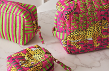Load image into Gallery viewer, Three&#39;s Best Pouch Set in Bagheera, Hot Pnk - PARK STORY

