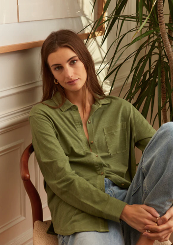 Washed Avery Shirt in Olivine - PARK STORY