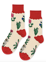 Load image into Gallery viewer, Retro Floral Crew - PARK STORY
