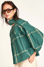 Load image into Gallery viewer, Silverton Blouse in Mallard Plaid - PARK STORY
