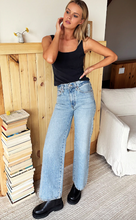 Load image into Gallery viewer, Perfect Wide Leg - Washed Indigo - PARK STORY
