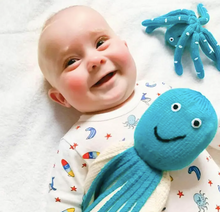 Load image into Gallery viewer, Baby Rattle Toy - Octopus Rattle - PARK STORY

