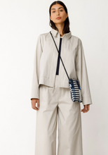 Load image into Gallery viewer, Zuia Crossbody Bag in Navy - PARK STORY
