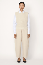 Load image into Gallery viewer, Sloane Sweater Vest - Ivory - PARK STORY
