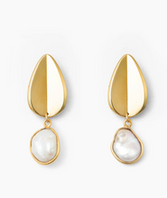 Load image into Gallery viewer, Bean Pearl Earrings - PARK STORY
