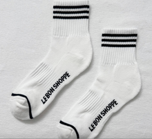 Load image into Gallery viewer, Girlfriend Socks - PARK STORY
