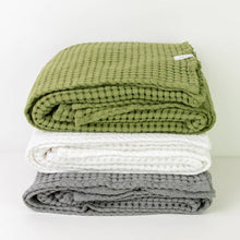 Load image into Gallery viewer, Airy Waffle Body Towel (multiple colors) - PARK STORY
