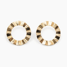 Load image into Gallery viewer, Facet Earrings - PARK STORY
