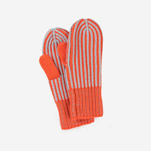 Load image into Gallery viewer, Chunky Rib Mittens (multiple colors)
