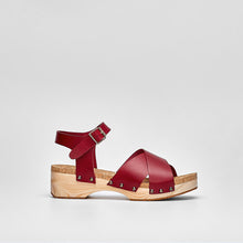 Load image into Gallery viewer, Gorgo Clog Sandal
