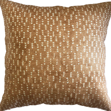 Load image into Gallery viewer, Heartcloth Throw Pillow
