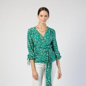 Wrap Top in Lily Print (Size L) - PARK STORY